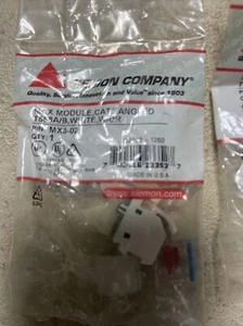 Siemon MX6-02 Kategorie 6 abgewinkelte Buchse, weiß (Stck 1) Neu im Karton NEU - Bild 1 von 8