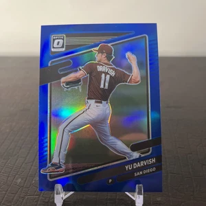 🚨 2021 Panini Donruss Optic Blue Prizm Refractor 33/75 Yu Darvish #114 Padres - Picture 1 of 3
