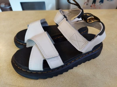 Сандалии детские Dr Doc Martens размер 1 белые с открытым носком Vossie J кожа - Изображение 1 из 4