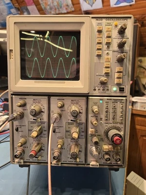 Tektronix 7633 Storage Oscilloscope - Photo 1/4