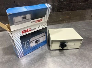 GC Electronics 45-2005 Manuale DB25 Femmina Porta A/B/C/D Interruttore Dati 4 Vie Nos - Foto 1 di 7