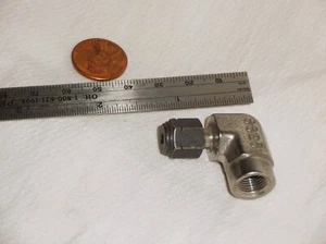 Parker® 1/8 compression to 1/8 female NPT ELBOW CONNECTOR 316 Stainless Steel - Picture 1 of 2