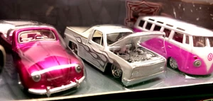 Maisto Ridez Urban Diecast 5 Car Collection-Volkswagen Bus/Bug, Chevy C-10-Buick - Picture 1 of 15