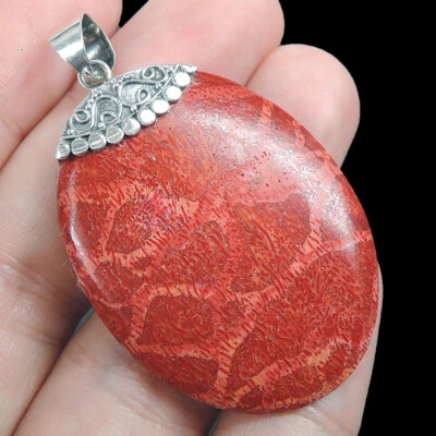 Gioielli con ciondolo ovale di medie dimensioni in argento sterling 925 coral... - Immagine 1 di 4
