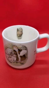 Beatrix Potter Mrs Tiggy Winkle Wedgwood of Etruria & Barlaston Mug-Cup M1 - Picture 1 of 4