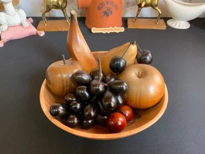 Vintage Wooden Fruit Bowl & 7 Fruit Apple Pear Banana Grapes and Cherries - Picture 1 of 24