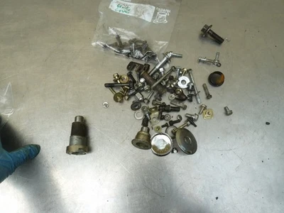 Lote de piezas pernos misc V45 Magna VF700C VF 700 83-88 Honda #Q4 Foto 1 de 3