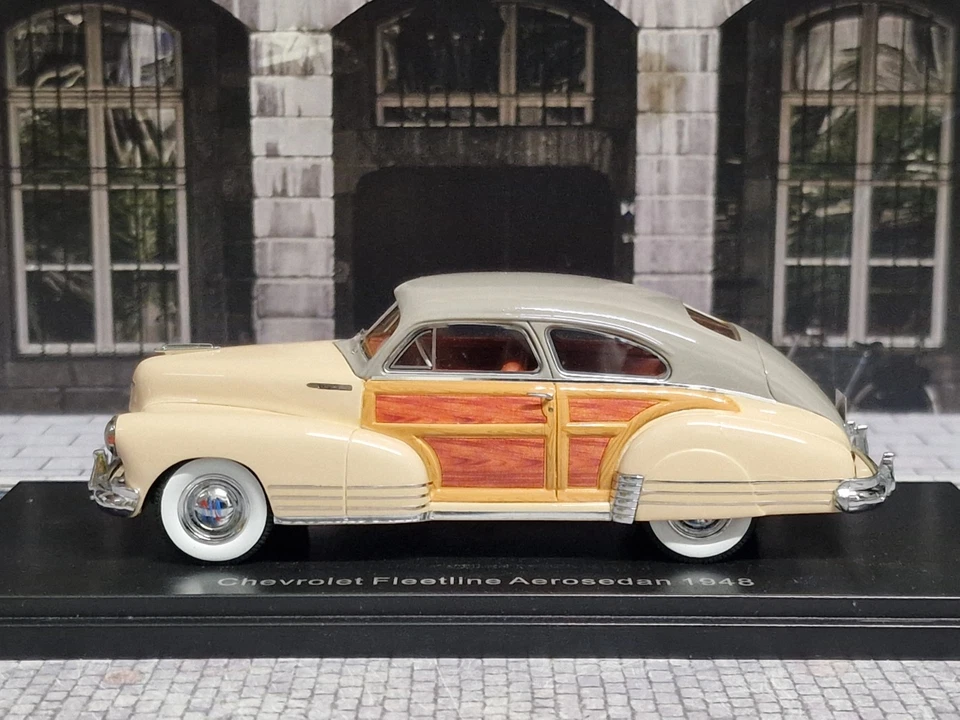 1/43 NEO SCALE MODELS - CHEVROLET FLEETLINE AEROSEDAN 1948 - Immagine 1 di 4