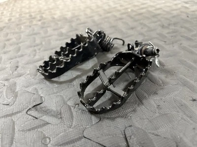 Yamaha YZ426F 1998-2003 YZ125 YZ250 YZ250F ESTRIBERAS OEM REPOSAPIÉS SOPORTES Foto 1 de 4