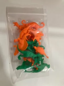 Miniatur Dinosaurier Konvolut 15 Spielzeuge Kunststoff bunte Dinos  - Bild 1 von 2