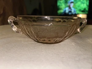 Anchor Hocking Mayfair Vintage Depression ciotola in vetro rosa, manico 6,5", anni '30 - Foto 1 di 6