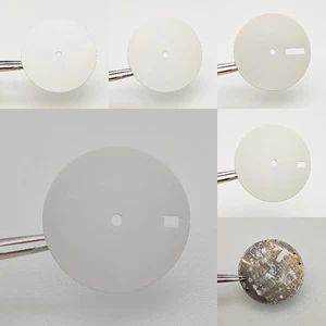 Esfera de reloj blanca mate con calendario para movimiento de reloj NH35 SKX007 SRPD79 - Imagen 1 de 8