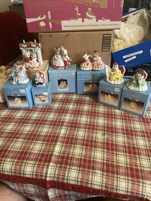 Kitty Cucumber Lot Of 7 Ceramic Decorative Figures - Image 1 of 4