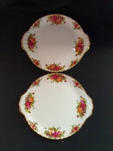 Set Of 2 Cake Plates 26cm x 23cm Royal Albert Old Country Roses 1st Quality - Picture 1 of 8