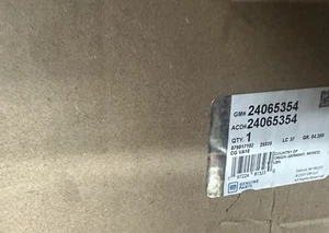 OEM GM NEW PART # 24071206 - Picture 1 of 2