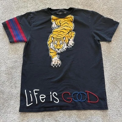 Camiseta Hudson Outerwear Golden Tiger Grande Life Is Good Gráfico Streetwear Foto 1 de 4