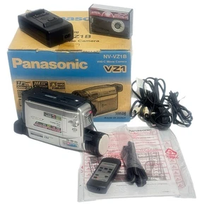Panasonic NV-VZ1B VHS-C Camcorder Boxed Set 20x Zoom 2.5" LCD PAL Remote Working - Picture 1 of 9