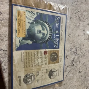 1986 Statue of Liberty Coin Set US Mint And Proof Clad Washington Quarter - Picture 1 of 4