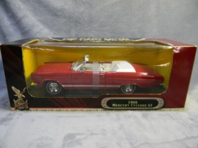 1/18 SCALE ROAD SIGNATURE 1966 MERCURY CYCLONE GT CONVERTIBLE RED DIECAST CAR - Image 1 of 4