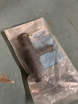 Camiseta de manguera de vacío Ford 389278-S nueva de stock para piezas originales Ford Lincoln Mercury 1981-88 Foto 1 de 3