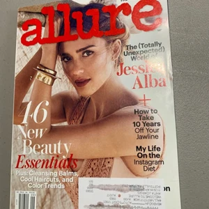 JESSICA ALBA SEPTEMBER 2016 ALLURE MAGAZINE - Imagen 1 de 4