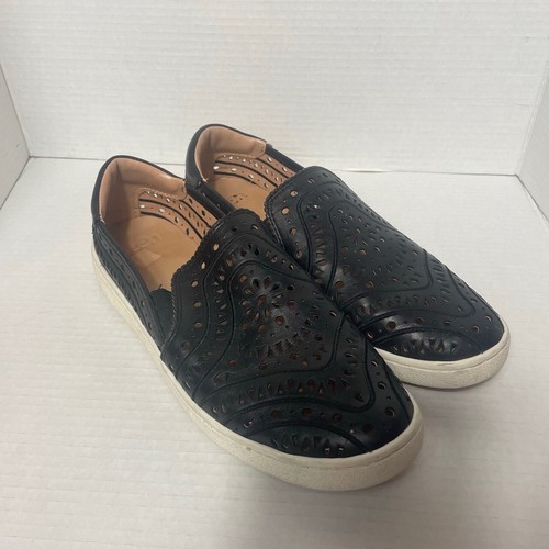 Sneakers Ugg Cas in pelle traforata nere taglia 10