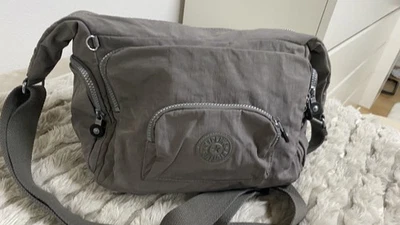 Kipling Schultertasche Europa M, wie neu leider ohne Affe😕 - Bild 1 von 3