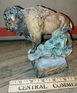 Skulptur "Mountain Shadow Buffalo" von Danny Edwards - signiert 2004 MCSI - Bild 1 von 10