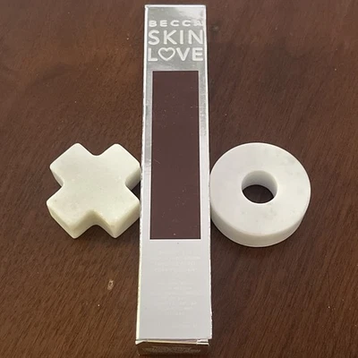 Becca Skin Love Weightless Blur Foundation, Mahogany, 1.23 fl oz - Image 1 of 4