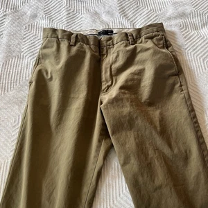 Banana Republic Men's Gavin Chino Straight Fit Pants 36x32 Tan Khaki EUC - Picture 1 of 4