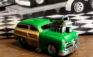 MUSCLE MACHINES 1950 50 FORD WOODY  1/64 DIECAST  - LOOSE    - Picture 1 of 4