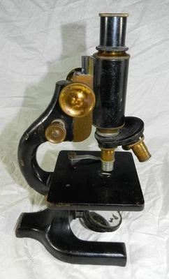 Vintage Spencer Microscope - 3 Objectives lenses + 10X Ocular Lens - Image 1 of 4
