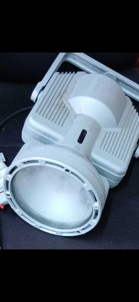 faro a led come nuovo regolabile - Immagine 1 di 1