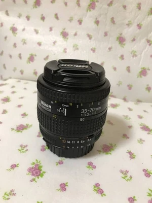 NIKON AF NIKKOR 35-70mm f/3.5-4.5 Macro - Image 1 of 4