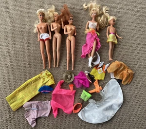 Vintage Mattel Barbie and skipper dolls with a collection of Clothing - Picture 1 of 4