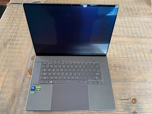 ASUS ROG Zephyrus G16 OLED QHD Gaming Laptop - Intel Ultra 9 RTX 4080 32GB 1TB - Picture 1 of 19