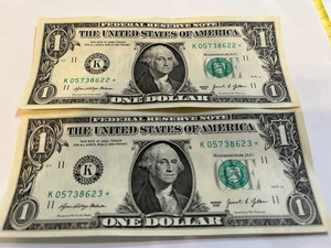 Star Notes in a row-2 Star Notes in Sequence K 05738622 & 23- Free Shipping - Picture 1 of 2