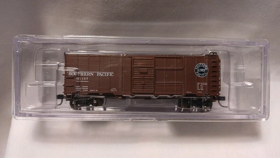 66013-30/61167 Southern Pacific Lines 12 Panel 40' Boxcar Intermountain N-scale - Image 1 of 4
