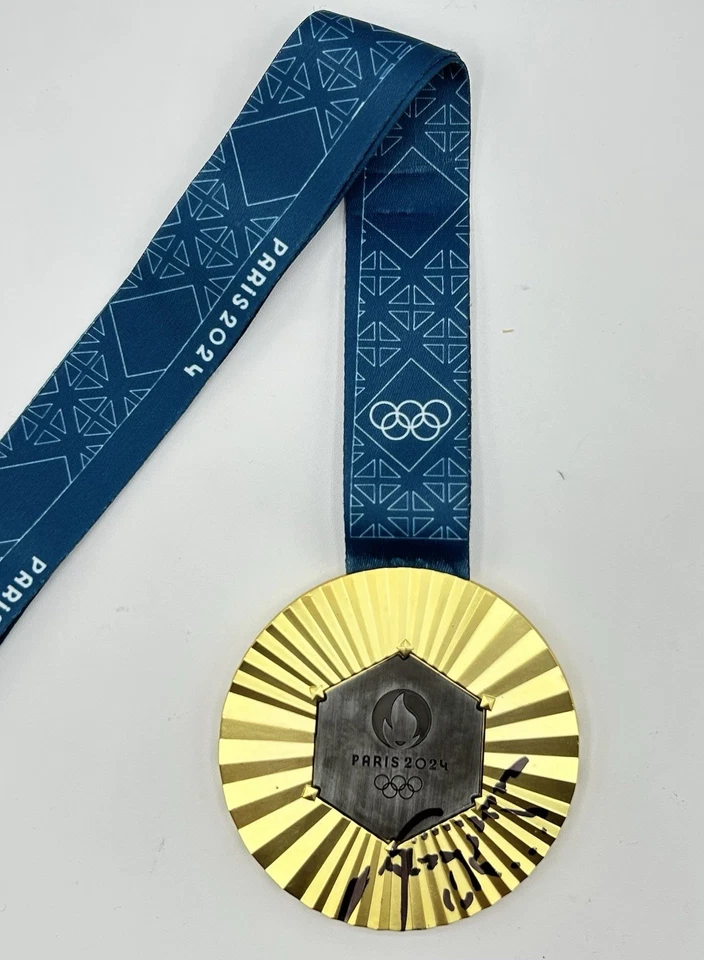 Kevin Durant Signed 2024 Paris Olympic Gold Medal Replica USA Basketball PSA/DNA - Image 1 of 3