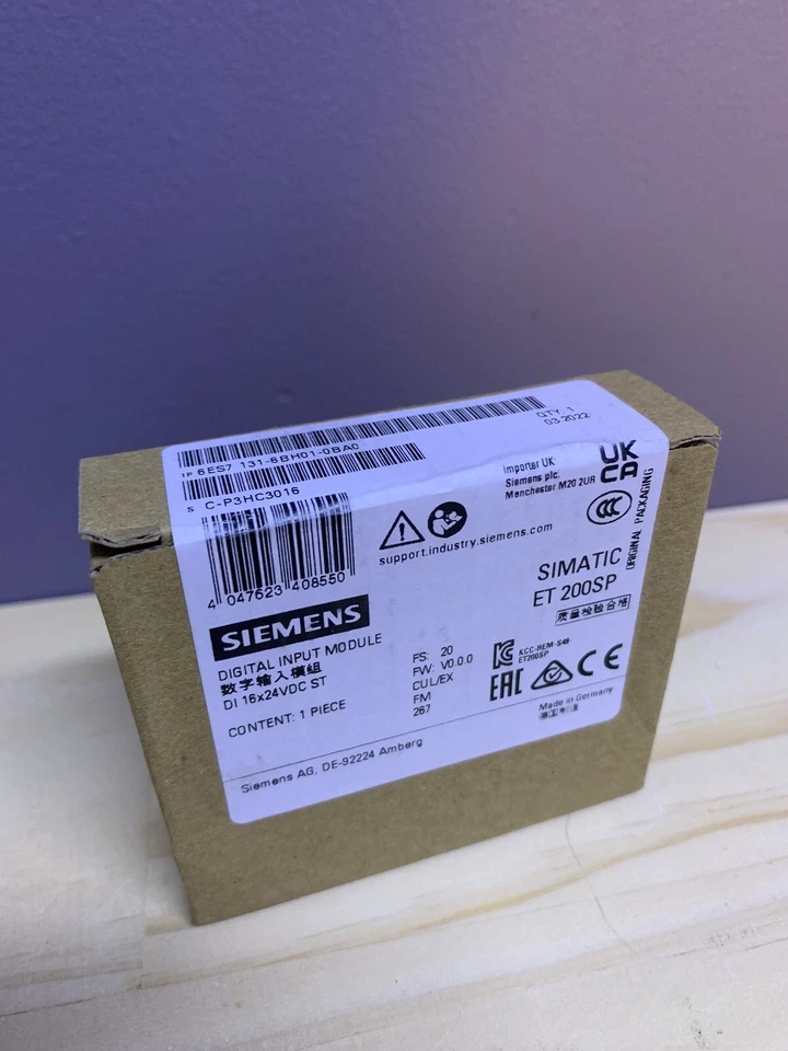 new in box siemens digital input module 6ES7 131-6BH01-0BA0 simatic ET200SP - Image 1 of 1