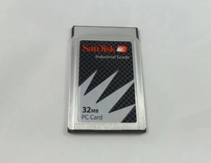 Disque flash SanDisk Industrial Grade 32 Mo type II ATA PCMCIA (SDP3B-32-201-80) - Photo 1/2