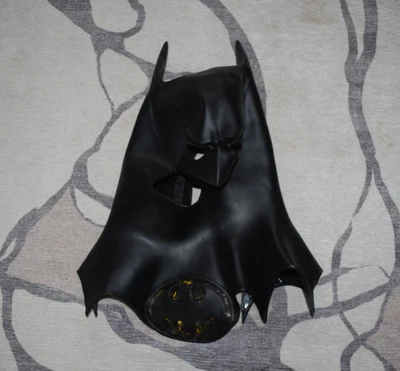 Halloween Vintage DC Comics Batman Latex Face Mask 1992 Adult Size Needs Repair - Image 1 of 4