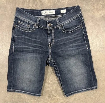 Pantalones Cortos BKE Denim Hebilla Mujer Talla 29 Azul Dakota Bermudas Bordados tiro Medio Foto 1 de 4