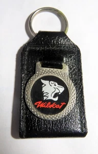 Buick Wildcat Leather Auto Keychain Historical Pocket for Meter Coin - Picture 1 of 4