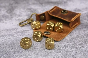 Personalized leather case with 6 dice rustic leather dice storage case - Picture 1 of 8