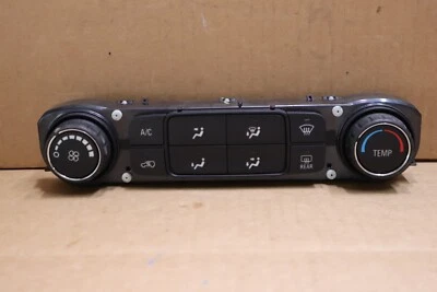 2018 2019 2020 GMC Terrain AC Heater Climate Control OEM F04B17009 - Image 1 of 4