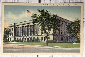 Superior WI Wisconsin, Douglas County Court House Vintage Postcard - Picture 1 of 2