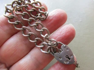 ANTIQUE VINTAGE STERLING SILVER OLD 1970s RP MARK PADLOCK CLASP CHARM BRACELET - Picture 1 of 6