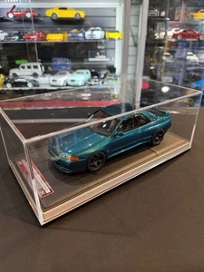 Motorhelix 1/18 Nissan Skyline GT-R (R32) Midnight Green - NO TARIFFS - Bild 1 von 8