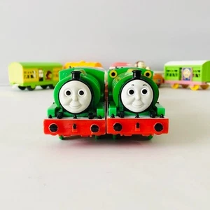 TOMY Plarail Thomas & Friends Percy & Dinosaur & Zoo Juego de vagones de carga de Japón - Imagen 1 de 8